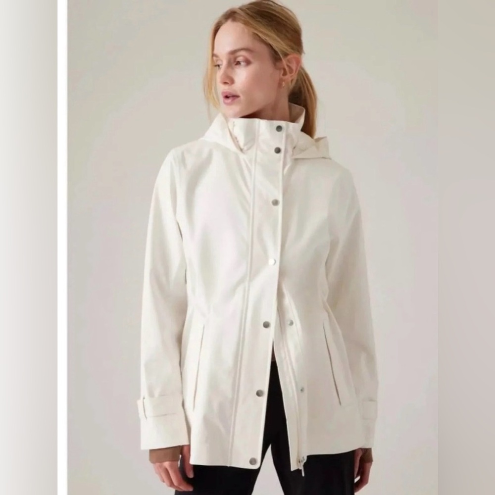 Athleta Sutro RainOut Trench Jacket XS Cream Waterproof Windbreaker Hooded
